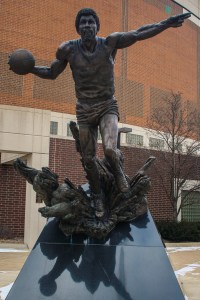magic johnson statue